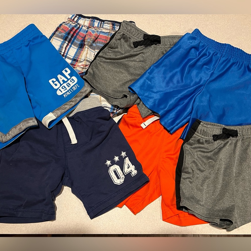 Lot of 8! Toddler boy shorts, size 3T